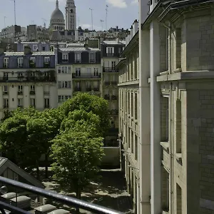 Le Montclair Montmartre By River Хостел